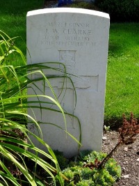 Klagenfurt War Cemetery - Clarke, John William